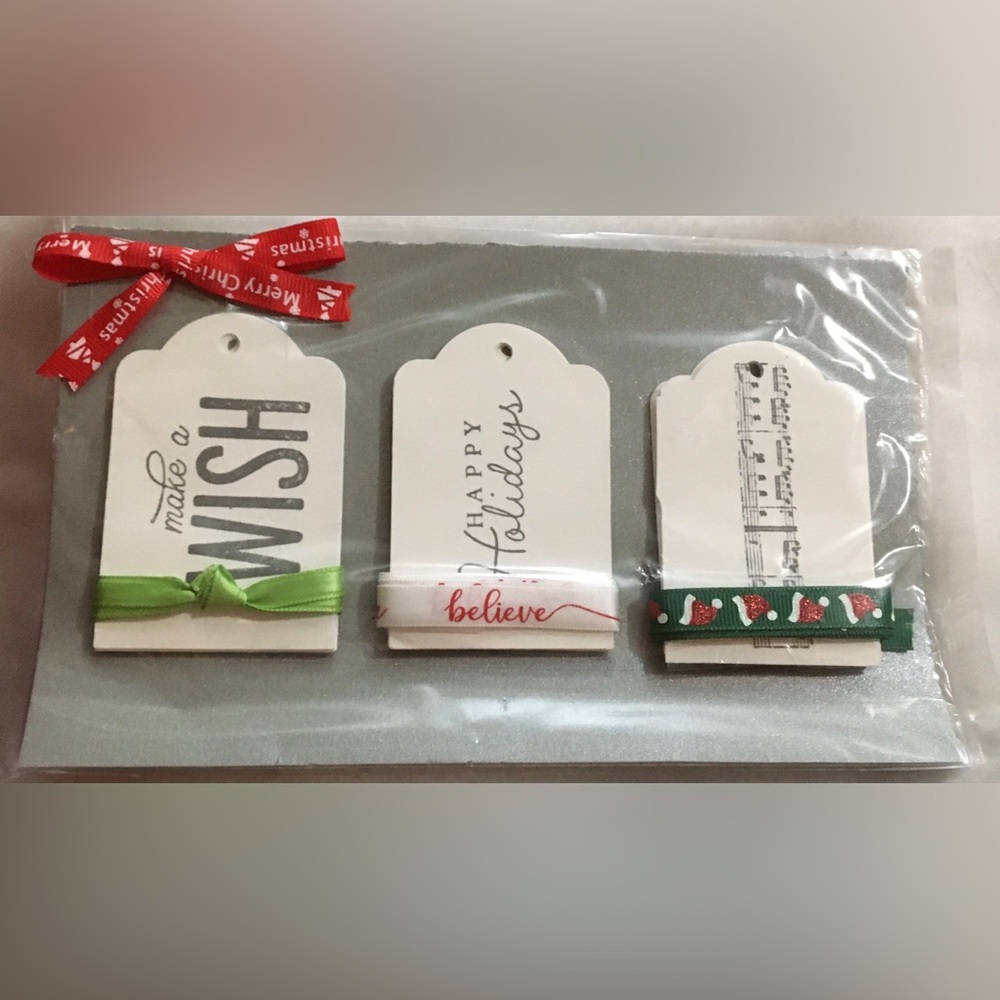 Holiday Wish Tag Set with Red and Green Accents